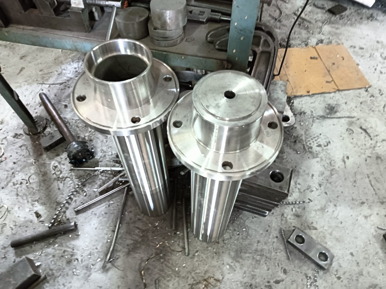 Stepped Flange Shafts and Heavy Machine Fabrication by SIKU INDUSTRIES